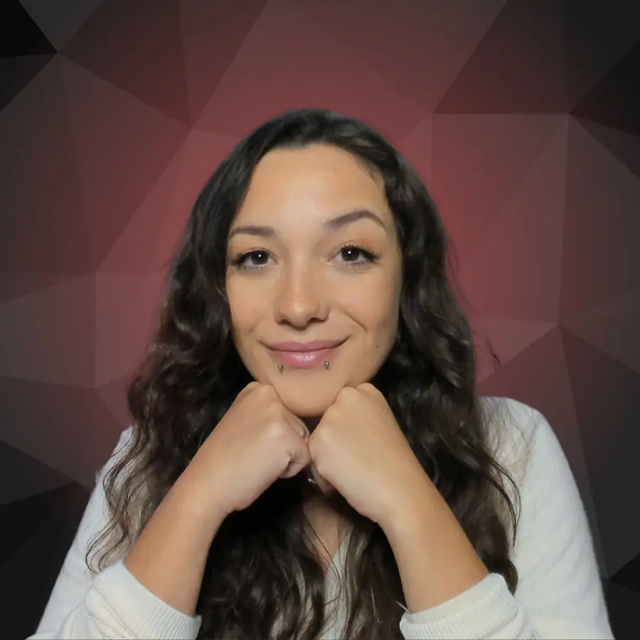 Mari Fuentes creadora de Monetizatube